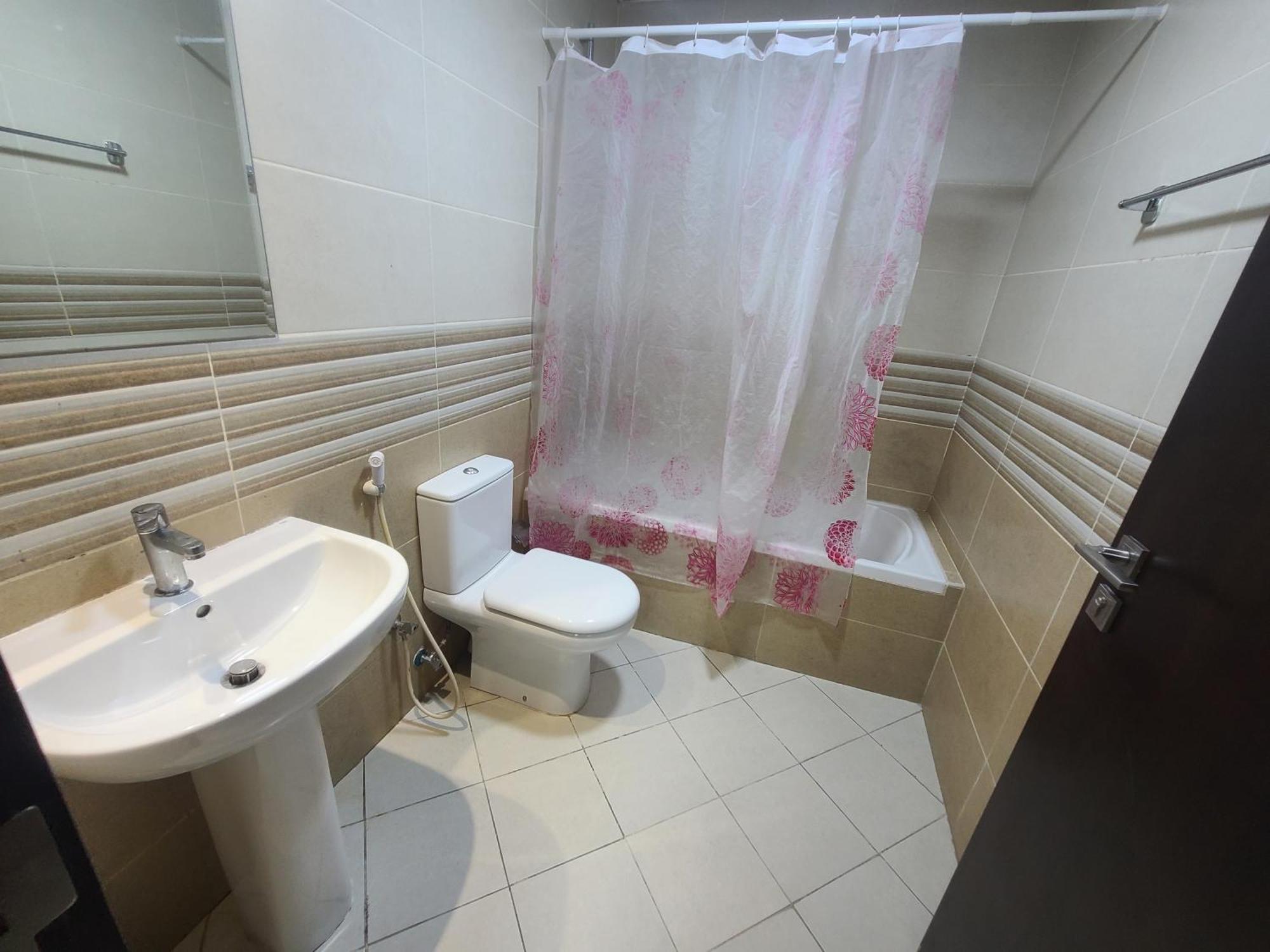 Al Fahad 2 Small For Men Tecom Dubai